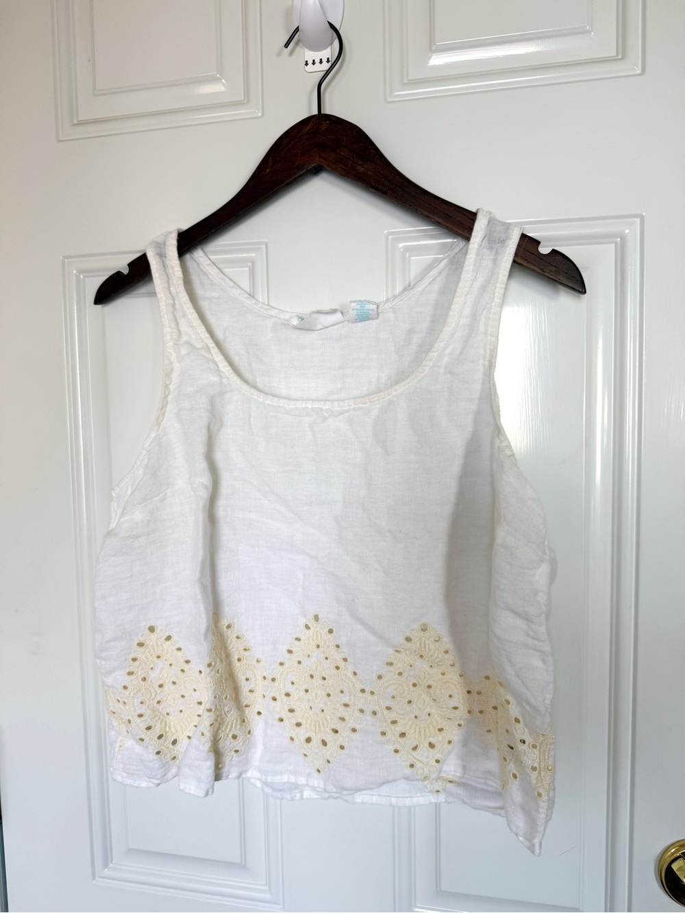 Cynthia Rowley White Linen Eyelet Tank with Cream Embroidery